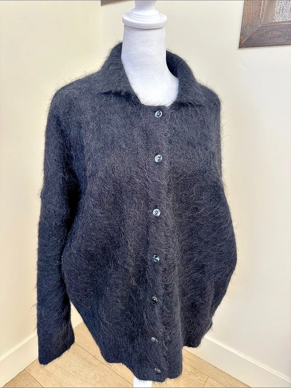 Dissh Alpaca Cardigan in Black Size Small Like New